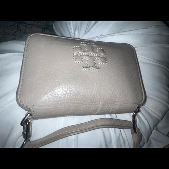 Tory Burch Wallet - Picture 4 of 6